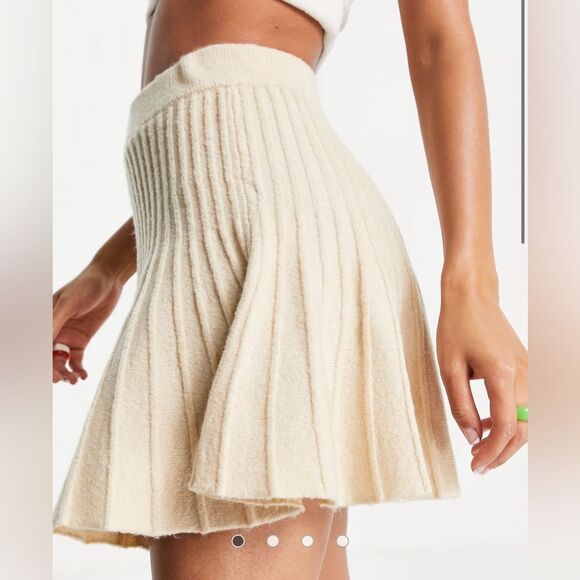 ASOS Dresses & Skirts - Cream Ribbed Knit Skirt
